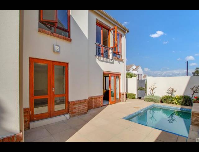 3 BEDROOM HOUSE FOR SALE IN BRYANSTON